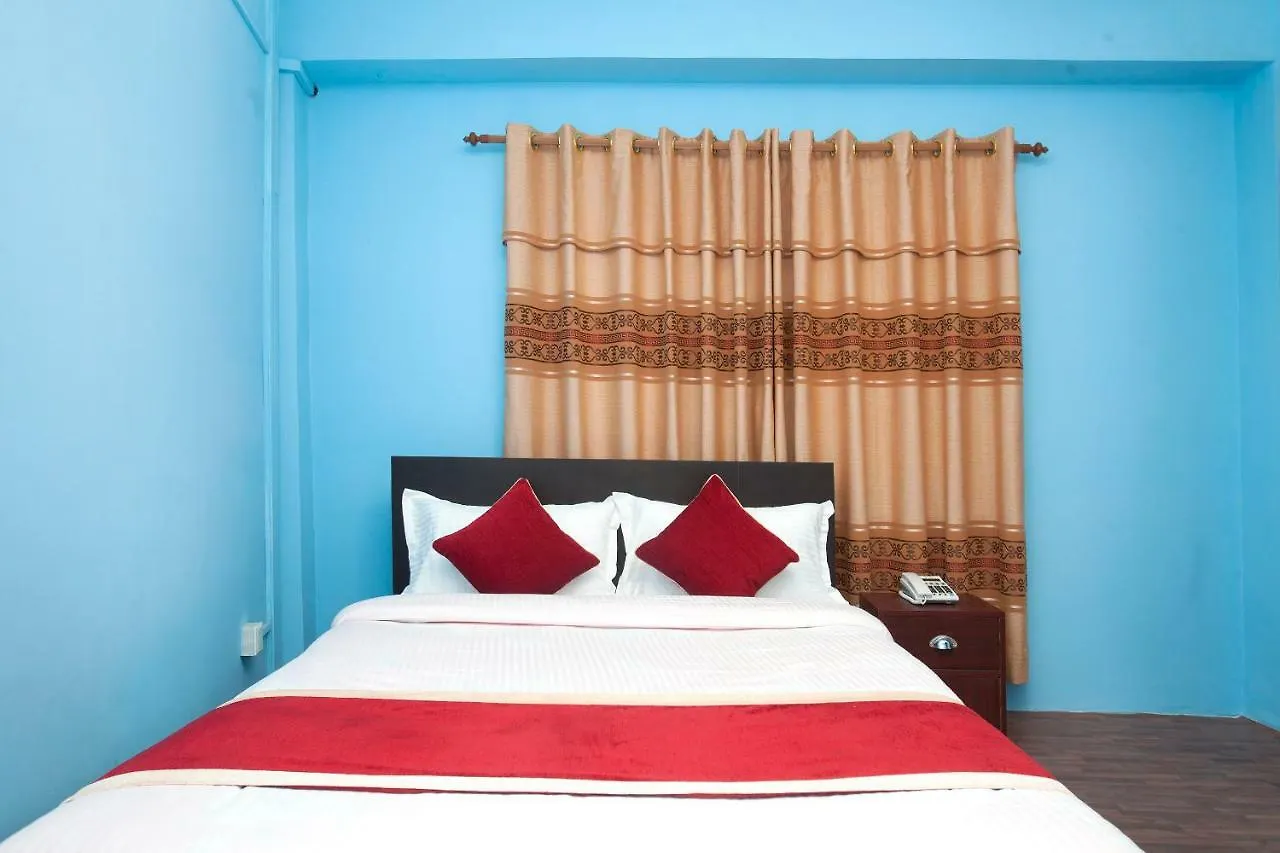 Hotel Crossroads Kathmandu 3*,