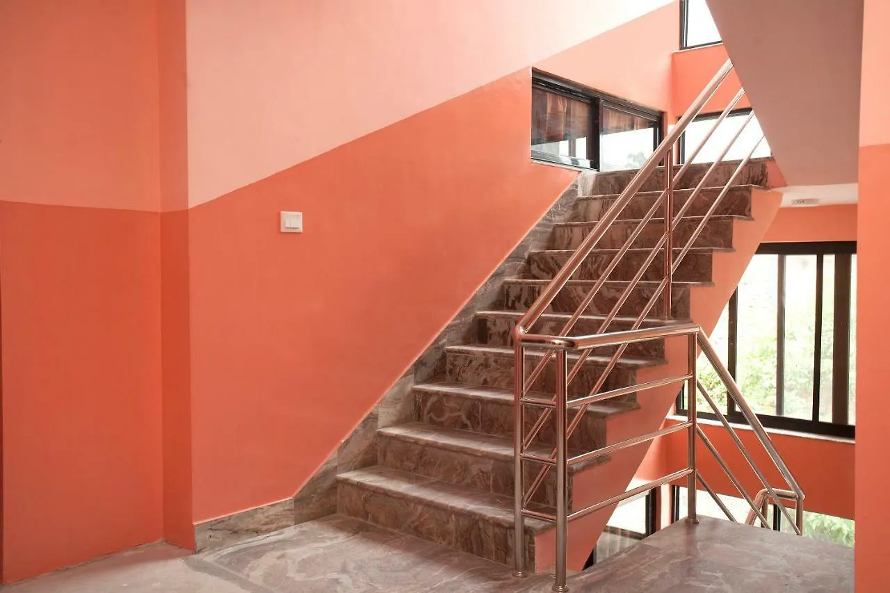 Hotel Crossroads Kathmandu 3*,